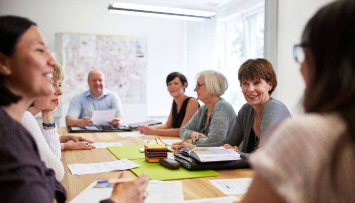 Besprechung im Büro pov